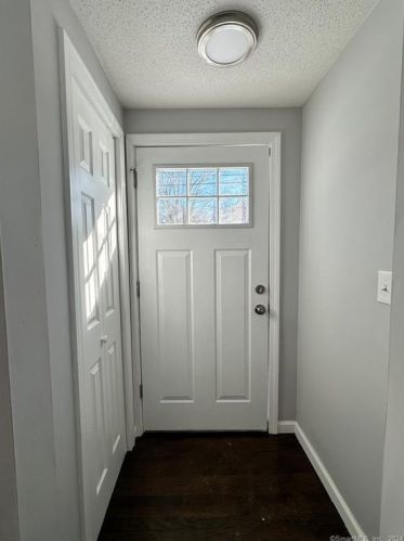 122 Mckinley Dr, New Britain CT  06053-1922 exterior