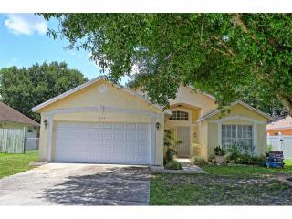 3830 Spring Breeze Dr, Orlando, FL 32829-8563