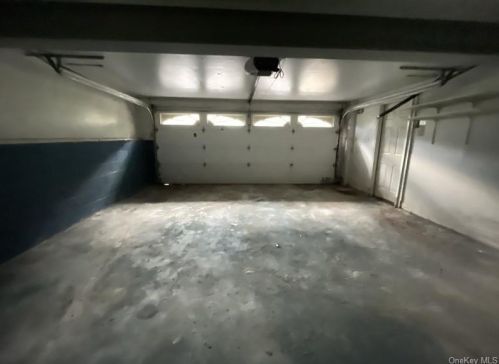 3821 Gomer St, Yorktown Hgts NY  10598-1724 exterior