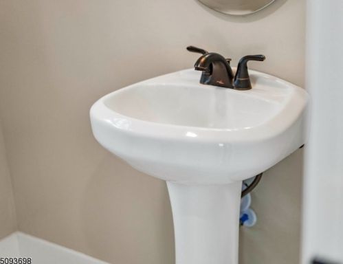 88 Mine Hill Rd, Oxford NJ  07863-3061 exterior