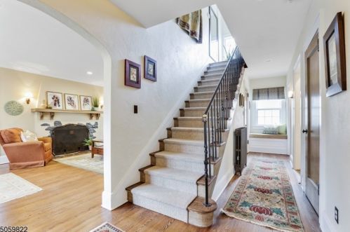 20 New England Rd, Maplewood, NJ 07040-1057