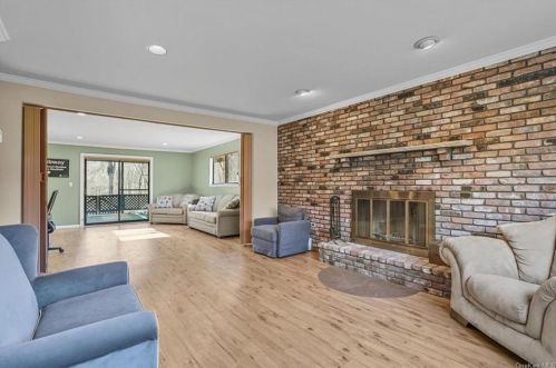 6 Mayer Dr, Airmont NY  10901-3807 exterior