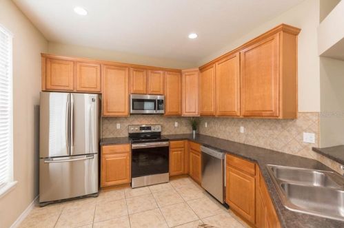 6736 Eagle Feather Dr, Riverview FL 33578-8816 exterior