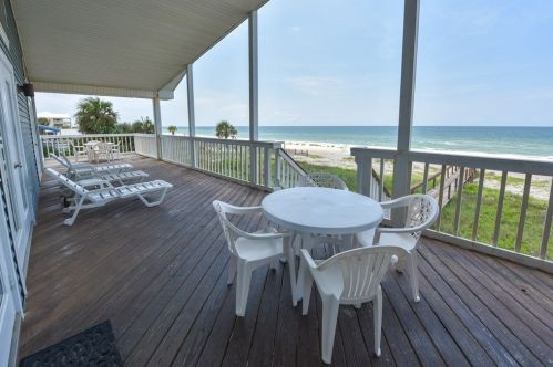 324 Gorrie Dr, Saint George Island, FL 32328-2818