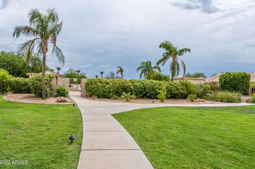 19430 85 Dr, Peoria AZ  85383-3624 exterior