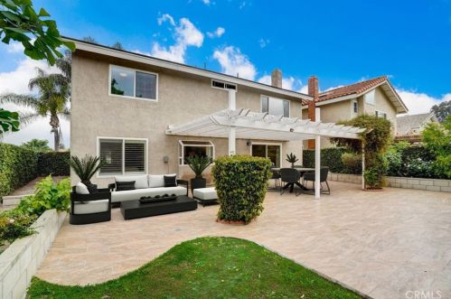 12 Christamon, Irvine CA 92620-1829 exterior