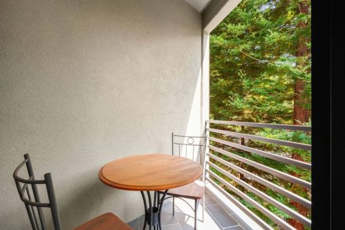 7164 Buckingham Blvd, Berkeley CA  94705-1715 exterior