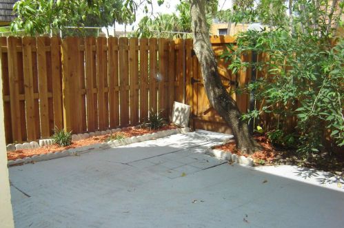 1763 Congress Ave, West Palm Beach, FL 33401-1664