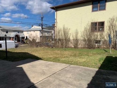 86 Malcolm Ave, Outwater NJ  07026-1218 exterior