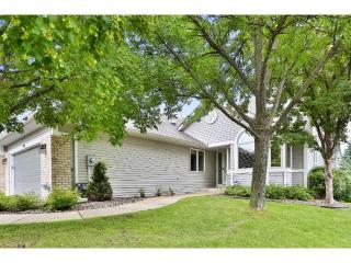 7210 Oak Pointe Curv, Minneapolis, MN 55438-3405