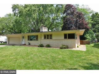 2210 Payne Ave, Saint Paul, MN 55117-1847