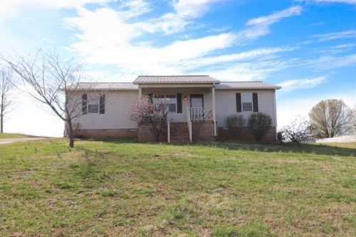 133 Sugar Creek Dr, Mc Minnville, TN 37110-6035