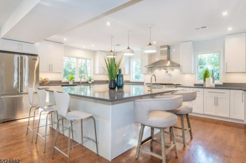 573 Ridgewood Ave, Glen Ridge NJ  07028-1932 exterior