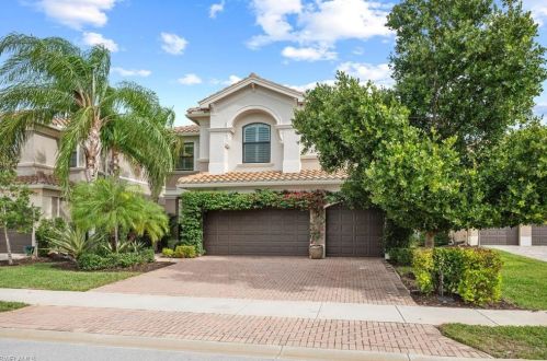 3082 Hudson Ter, Naples, FL 34119-3383