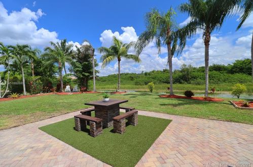 1493 153rd Ave, Hollywood FL  33028-2451 exterior