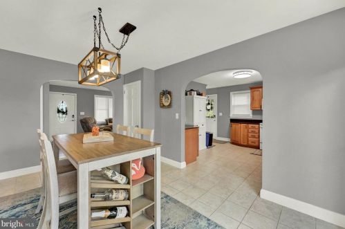 1829 Basin Hill Blvd, Carlisle PA  17013-1111 exterior