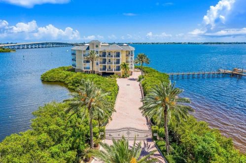 2300 Front St, Melbourne, FL 32901-7392