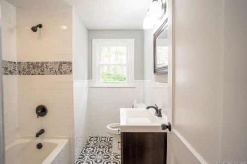 233 Birch St, Bristol CT  06010-7835 exterior