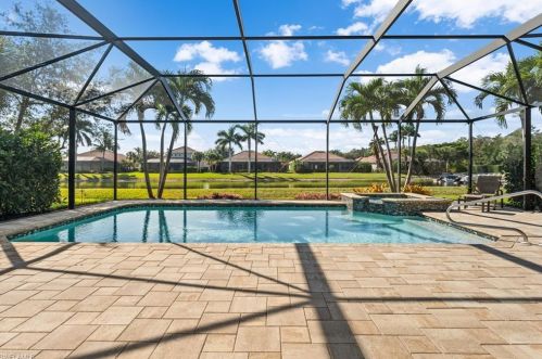 9463 Quarry Dr, Naples FL  34120-5223 exterior