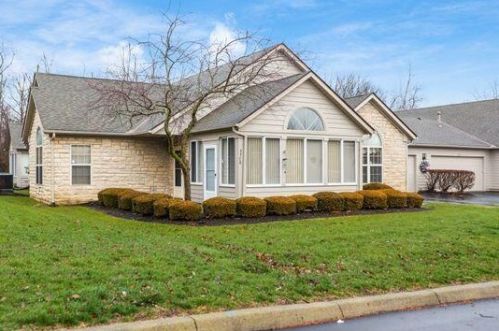 5778 Ravine Creek Dr, Darbydale, OH 43123-8595
