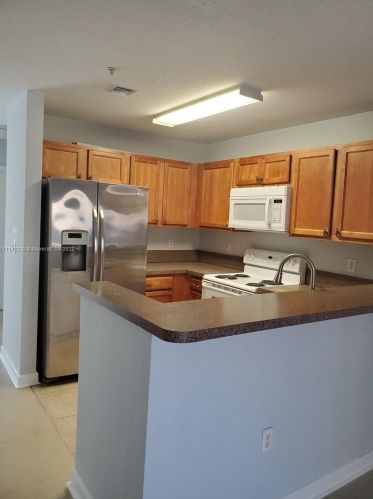 5425 41st St, Hollywood FL  33023-6849 exterior