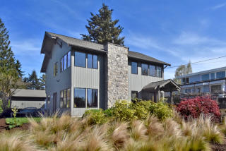 3730 Donovan St, Seattle WA  98108-4731 exterior