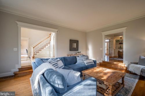 281 Golden Woods Ct, Great Falls VA  22066-4152 exterior