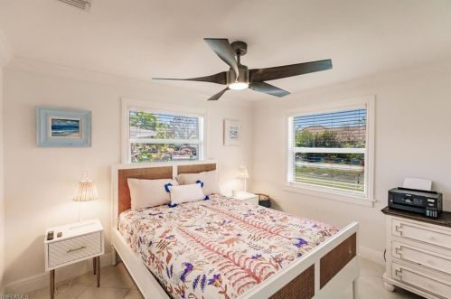 529 100th Ave, Naples FL  34108-2235 exterior