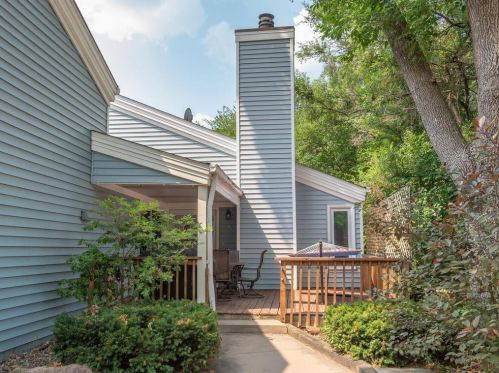 7316 Landau Dr, Minneapolis, MN 55438-2308