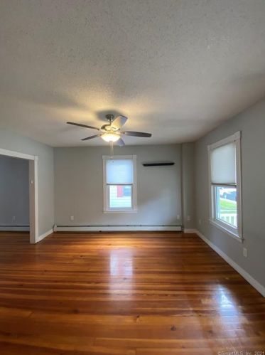 58 Grove St, Windsor Locks CT  06096-1828 exterior