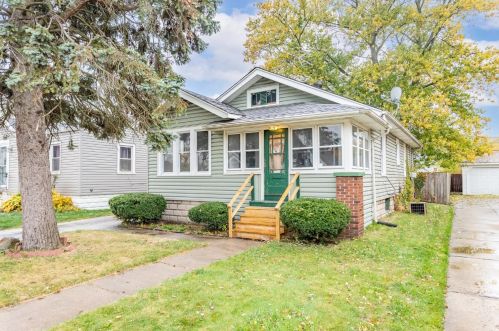7432 Van Buren Ave, Hammond, IN 46324-2550