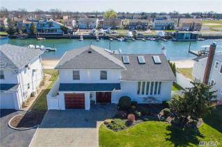 2392 Legion St, North Bellmore NY  11710-4911 exterior