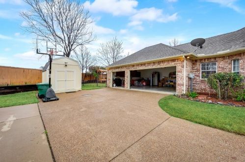 1933 Canyon Ct, Denton, TX 76205-7587