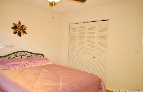 6125 20th Ave, Hialeah FL  33012-8901 exterior