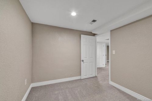 670 Olive St, Denver CO  80220-5521 exterior