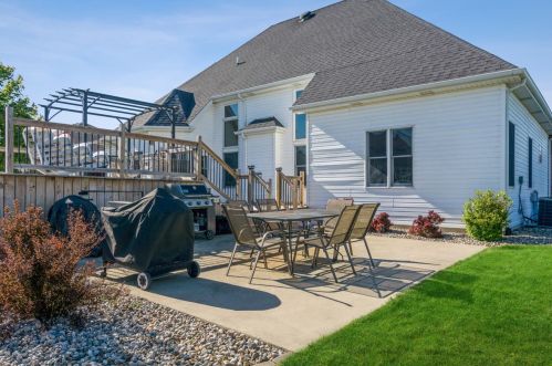 9009 96th Pl, Dyer IN  46373-8972 exterior