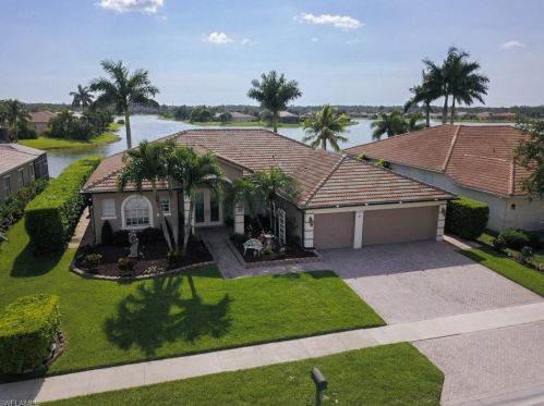 605 Grand Rapids Blvd, Naples, FL 34120-4466