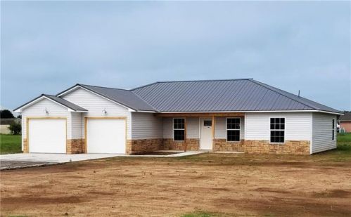 110 Jack Rabbit Dr, Shawnee, OK 74804-1008