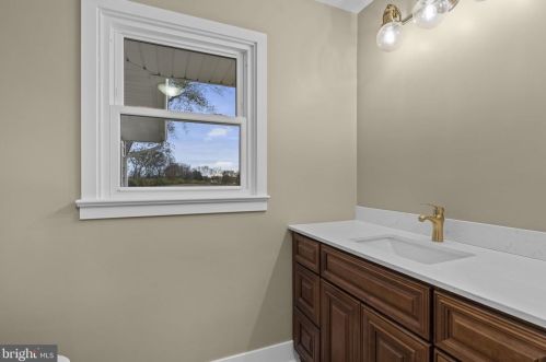 250 Shady Ln, Carlisle PA  17013-1637 exterior