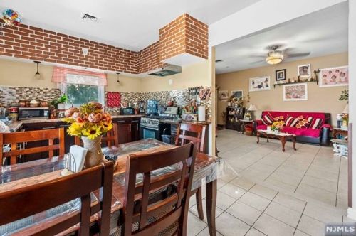 282 Rossiter Ave, Paterson NJ  07502-1317 exterior