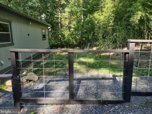 89 Rocky Mountain Ln, New Market VA  22844-3211 exterior