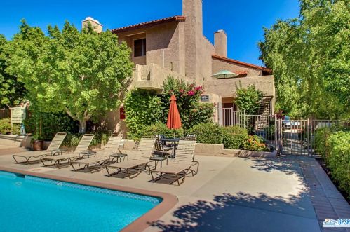 280 Avenida Caballeros, Palm Springs CA  92262-6780 exterior