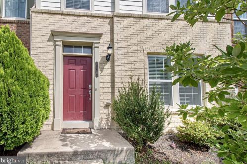 318 Pink Azalea Ter, Leesburg, VA 20175-5434