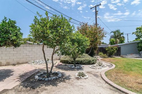6041 Benmore St, Long Beach CA  90815-1408 exterior