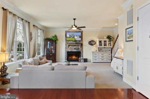 15 Lackawanna Ln, Falling Waters WV  25419-9402 exterior