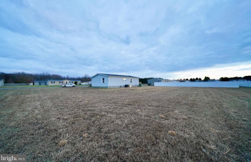 96 Jeneva Ln, Harrington DE  19952-6426 exterior