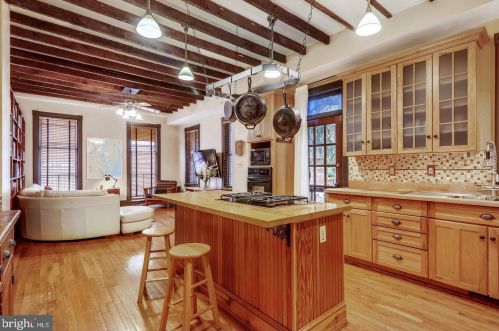 23 Logan Cir, Washington DC  20005-3761 exterior