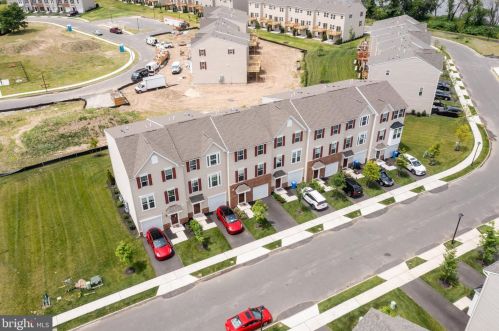 119 Nathan Dr, Riverton NJ  08077 exterior