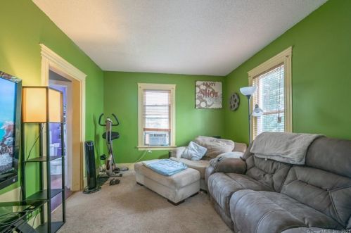 60 Cottage Pl, New Britain, CT 06051-2106