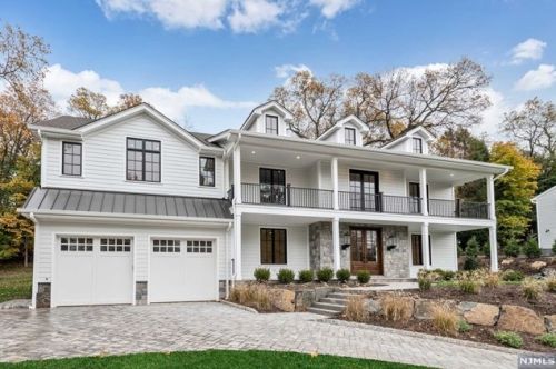 127 Hendrickson St, Haworth, NJ 07641-1801